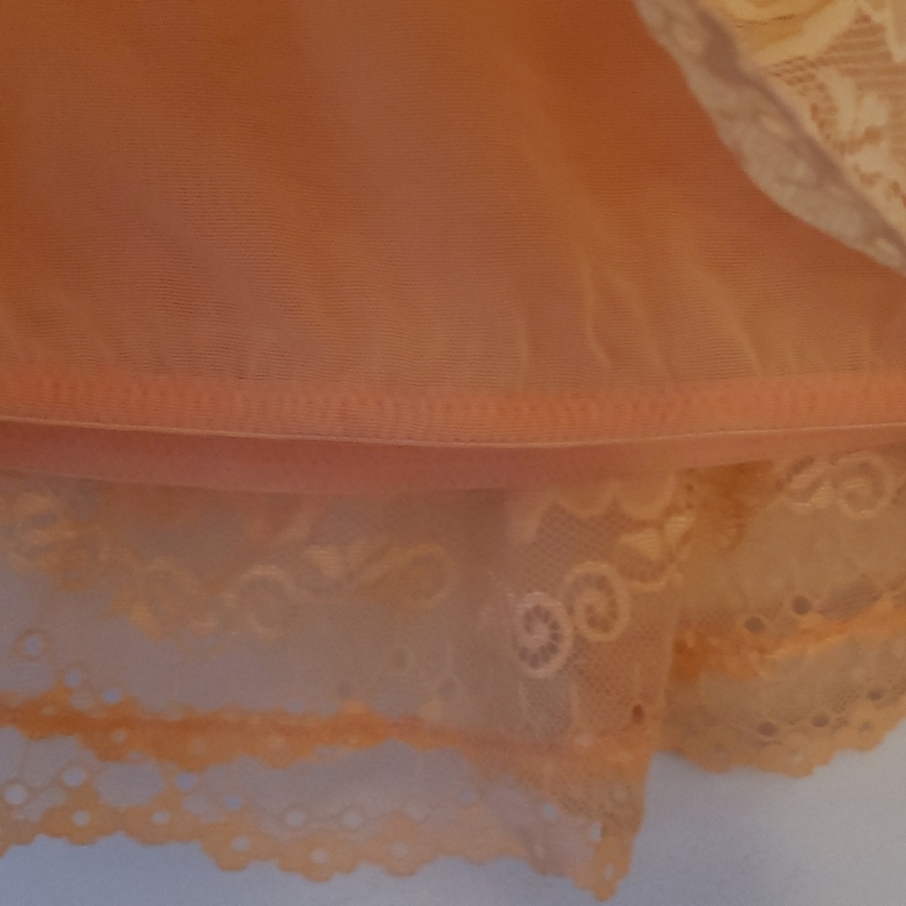 Bandeau Bra - Picture 2 of 5